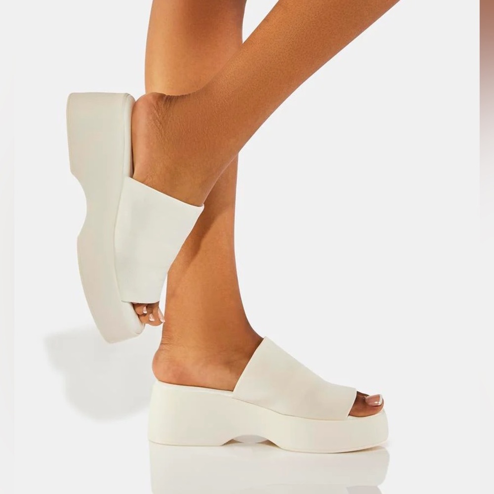 Steve Madden Slinky Sandals